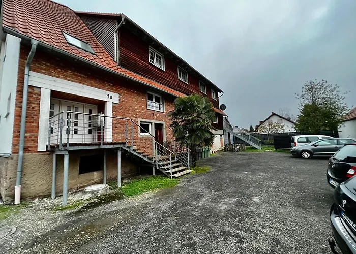 Modernes Doppelzimmer Mit Bad & Ac In Kehl Goldscheuer - 1A Guesthouse