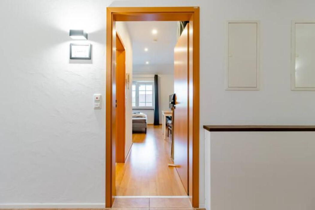 Modernes Doppelzimmer Mit Bad & Ac In Goldscheuer - 1a Apartment *